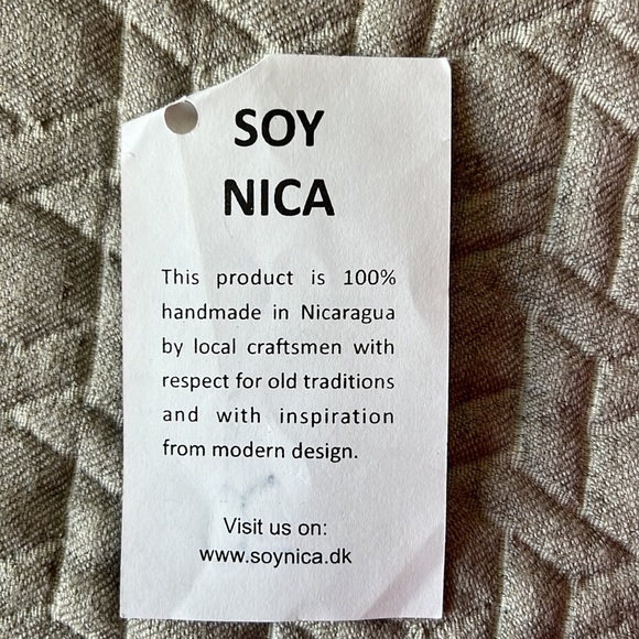 Soy Nica handmade, red purse - Picture 9 of 10